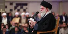 Khamenei, 'Trump ha mani sporche di sangue degli iraniani'
