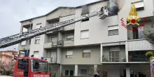 Incendio in casa ad Arezzo, muore 55enne