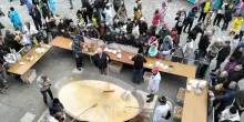 Carnevale, a Muggia (Trieste) si rinnova il rito della frittatona