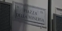 Danneggiata la statua dell'Elefantino in piazza della Minerva a Roma