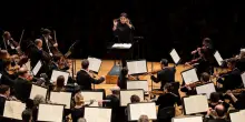 La Luzerner Sinfonieorchester a Ferrara Musica diretta da Michael Sanderling