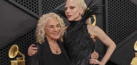 Grammy, Bad Bunny fa la storia: primo latino Album dell'Anno