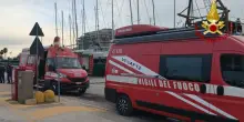 Picchia la madre e fugge, continuano le ricerche in mare a Civitanova Marche