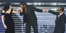 Can Yaman canta con Pausini, gag su canzone turca 'Kuzu Kuzu'