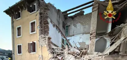 Esplosione in palazzina nel Veronese, morto un uomo sotto le macerie