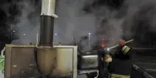 Droni ucraini contro il Rostov, a fuoco un deposito di petrolio