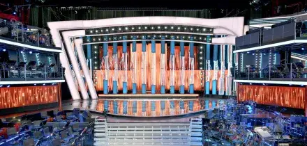 "Espansione e asimmetria", ecco la scenografia di Sanremo 2026 - Esclusiva backstage FOTO
