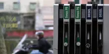 Mimit, prezzo medio benzina self sale a 1,966 euro, gasolio cala a 1,978