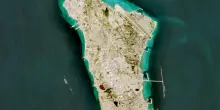 'Esplosioni dopo attacchi sull'isola di Kharg'