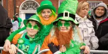 Irlanda in festa per San Patrizio ma tutto il mondo si tinge di verde