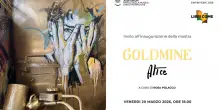 Rifiuti d'oro nella prima installazione-monumento di Alice Pasquini per 'Libri Come'