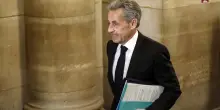 Si apre a Parigi il processo in appello a Nicolas Sarkozy per i fondi libici