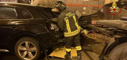 Maxi tamponamento in galleria Messina-Palermo, 'coinvolti 80 mezzi'