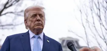 Trump, Iran apra Hormuz entro 48 ore o colpiremo centrali elettriche