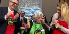 Una nonna di 85 anni vince il campionato mondiale di pesto genovese