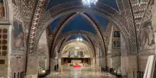 Le spoglie di San Francesco tornate nella cripta della Basilica