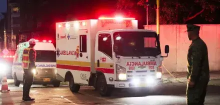 Aereo militare caduto in Colombia, il bilancio sale ad almeno 66 morti e decine di feriti