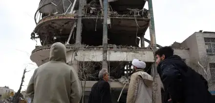 Gli Usa pi&ugrave; vicini a inviare truppe di terra, Teheran minaccia: 'Diventeranno cibo per gli squali' - Liveblog