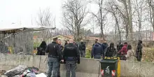 Blitz interforze al parco Sempione di Torino, decine di identificati