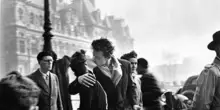 Parigi, il bacio e piccoli momenti di felicit&agrave;: il mondo di Doisneau