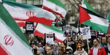Proteste per l'Iran e contro la guerra in varie parti nel mondo, da Parigi a Cipro