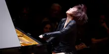 Yuja Wang suona nonostante la febbre alta, ovazione a Santa Cecilia