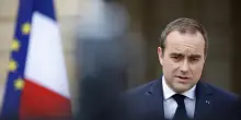 Premier Francia chiede a TotalEnergies di ridistribuire eventuali extraprofitti