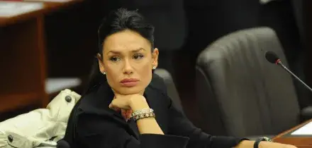 Il Quirinale scrive a Nordio sulla grazia a Minetti, nuove verifiche. Lei: 'Notizie false su di me'