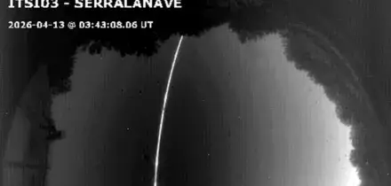 I cieli di Sicilia e Campania illuminati da un detrito spaziale