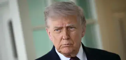 Trump blocca i porti iraniani: "Elimineremo chi si avvicina"