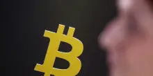 Bitcoin sotto i 60.000 dollari per la prima volta da ottobre 2024
