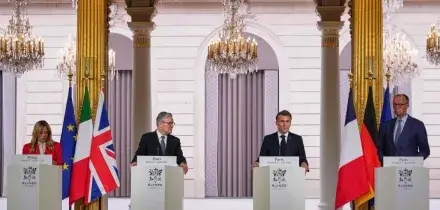 A Parigi il vertice su Hormuz, Starmer: 'Missione difensiva dopo il cessate il fuoco'. Meloni: 'Disponibili a fornire navi'