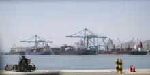 Emirati, attacchi di droni e missili iraniani contro il Paese