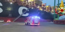 Fuoriuscita di sostanza da container porto Pra', interviengono Vigili fuoco