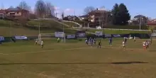 Fair play tra i dilettanti, l'arbitro sbaglia e la squadra concede il gol