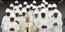 Il Papa alla Chiesa d'Angola, testimoniate la pace