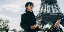 Mercoled&igrave; sbarca per le riprese a Parigi, i fan si scatenano