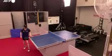 Il robot da ping-pong che sfida i giocatori "d'elite"