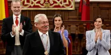 Lo scrittore messicano Celorio riceve il premio Cervantes dal re di Spagna