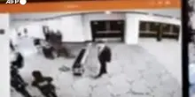 Trump pubblica video e foto del presunto attentatore al gala