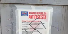 25 aprile: una svastica sull'ingresso dell'associazione partigiani a Portici