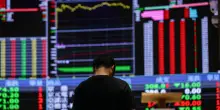 Borsa: Europa frena con le nuove minacce di Trump