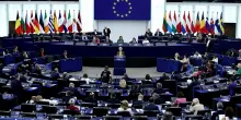 Intesa Ue su rinvio dell'Ai Act, introdotto il divieto di deepfake sessuali