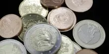 Euro in lieve flessione, scambiato a 1,1703 dollari