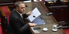 Nuove rivelazioni complicano la posizione del capo di Gabinetto di Milei