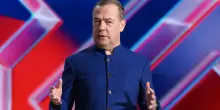 Medvedev ai cittadini Ue, 'siate vigili, il sonno tranquillo &egrave; finito'