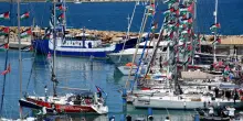 Media, sbarcati a Creta gli attivisti della Flotilla intercettati da Israele