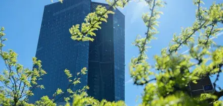 La Bce lascia i tassi al 2%