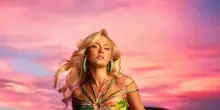 Zara Larsson, esce il nuovo album "Midnight sun: Girls trip"