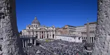 Il Papa fa gli auguri di Pasqua in dieci lingue, anche arabo e cinese